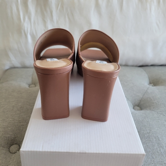 Steve Madden blush pink platform slides - Picture 4 of 4